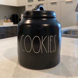 Rae Dunn cookie jar